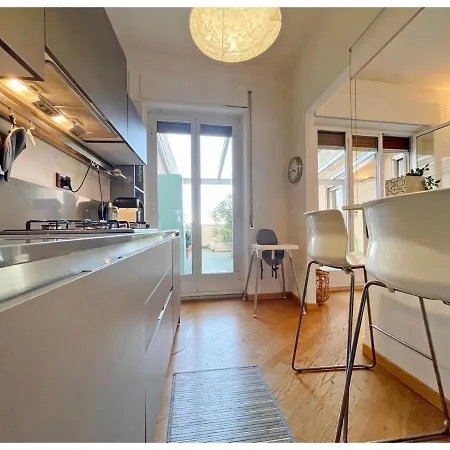 Apartamento Homes In - Cozy Terrace Génova