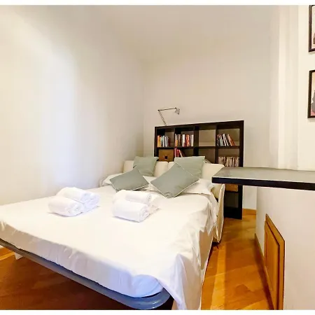 Homes In - Cozy Terrace Apartamento Génova