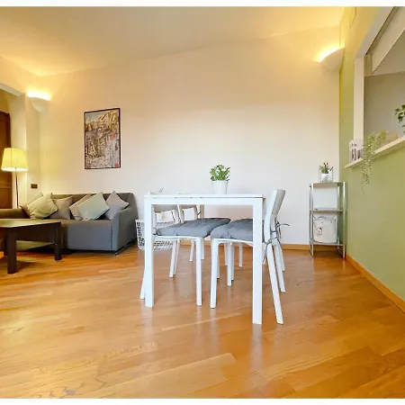 Homes In - Cozy Terrace * ג'נובה